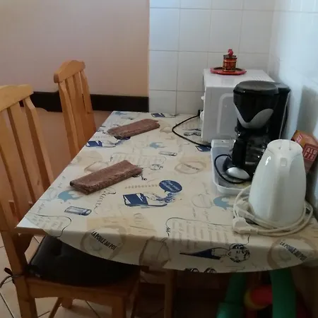 Kaiser Apartment *